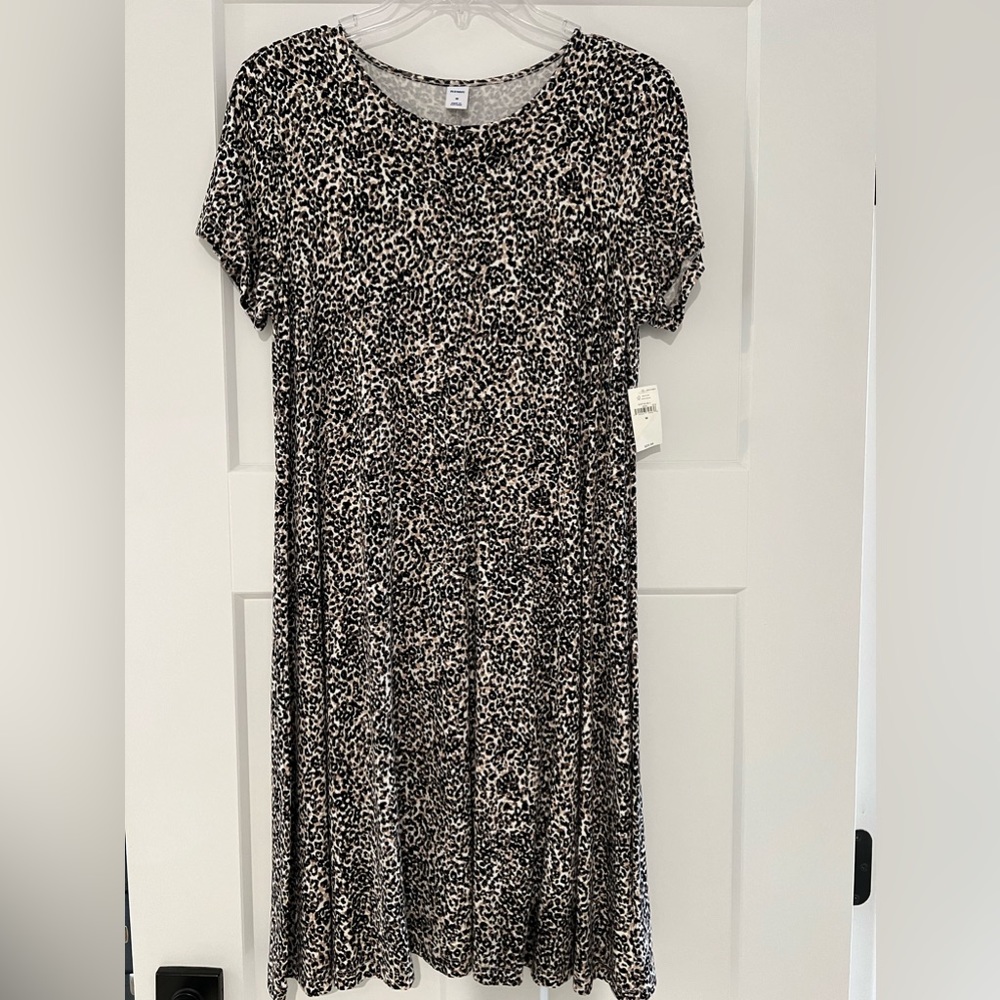 Old Navy leopard print dress